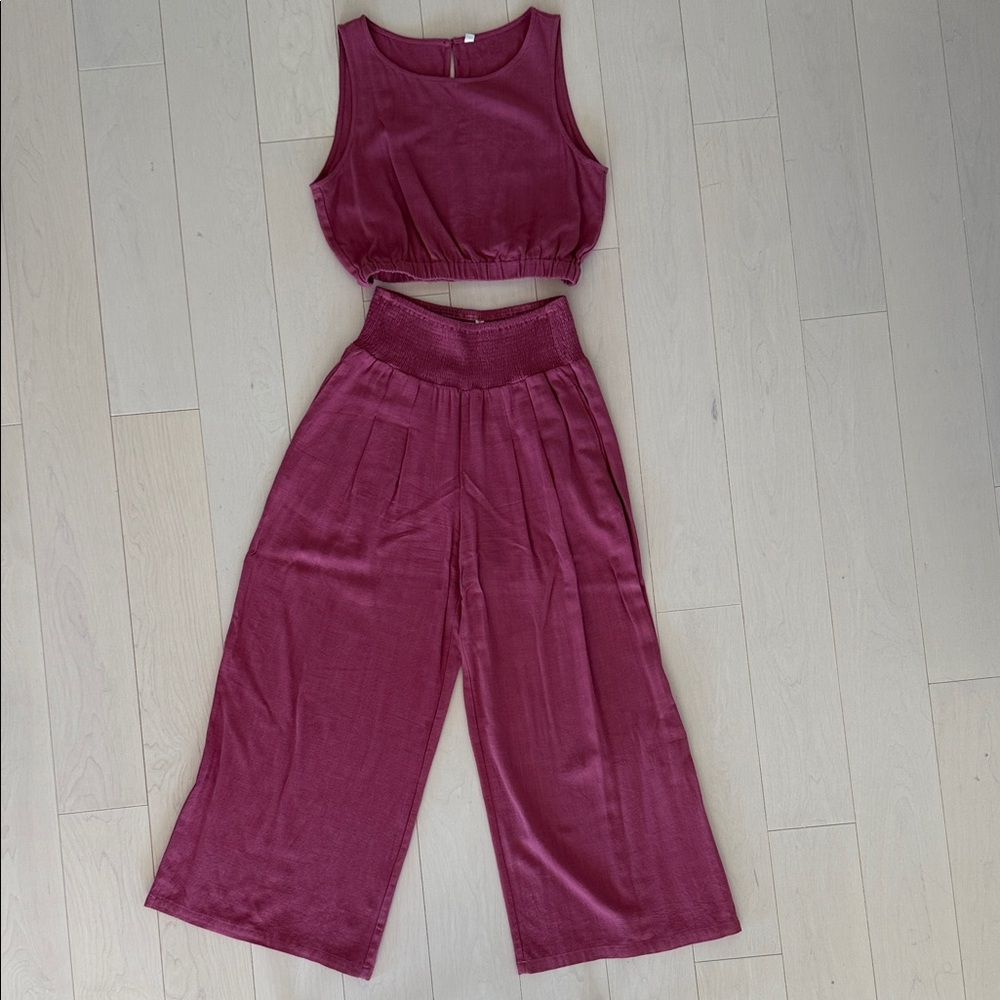 Pink Two-Piece Set -crop top Wide legs